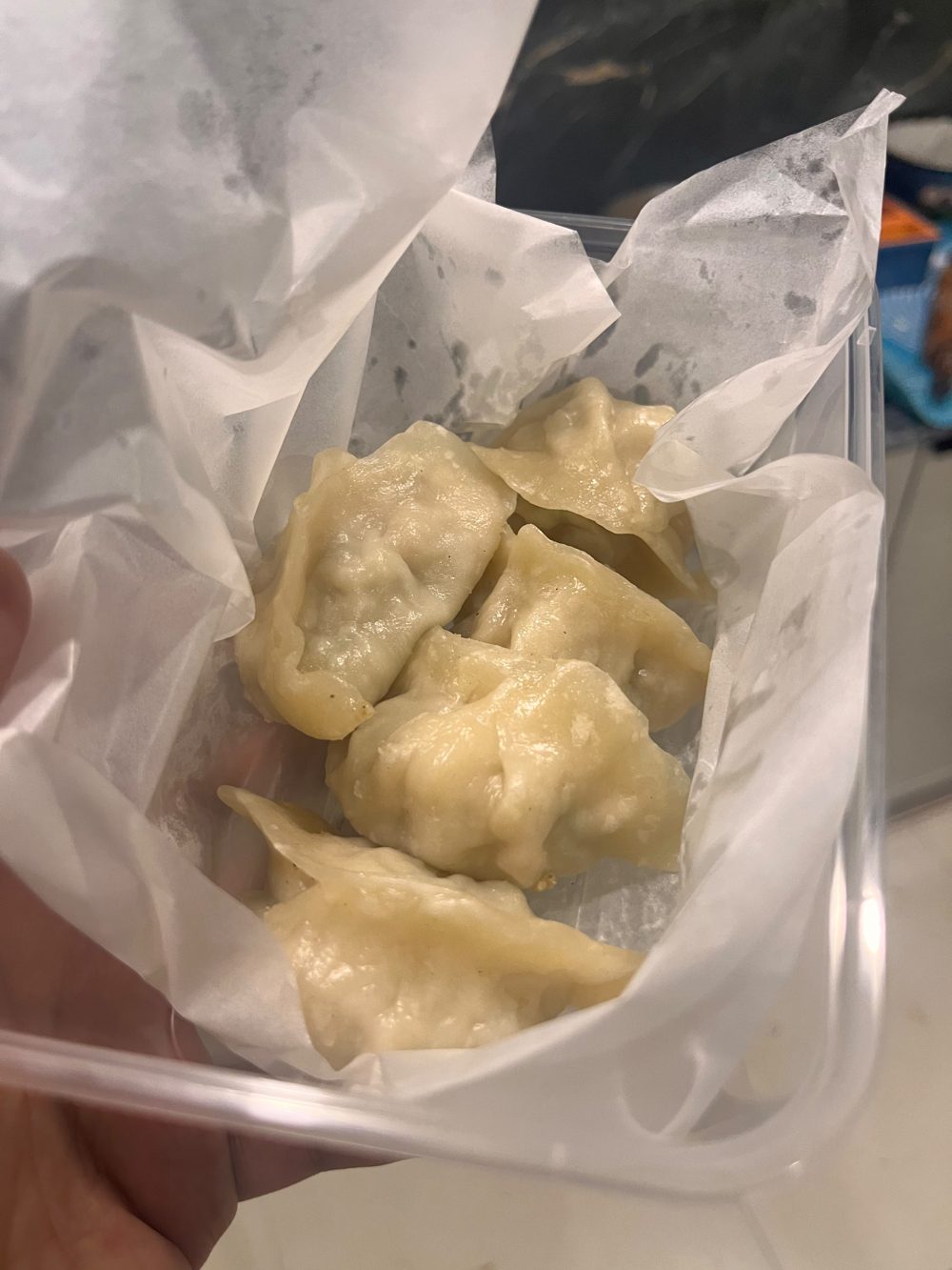 Steamed chicken momos